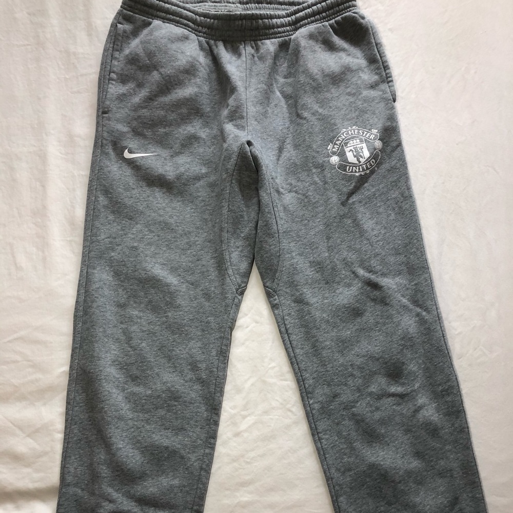 Nike sweatpants Manchester United
